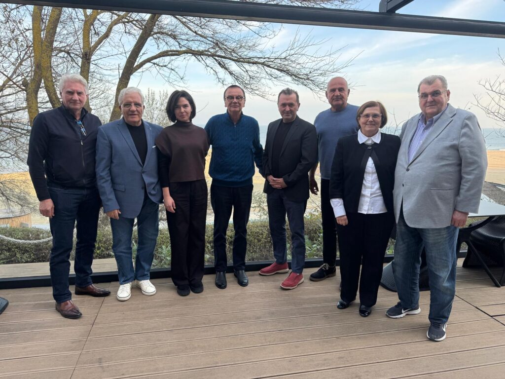 1765961396_69426eb42317b_Untitled