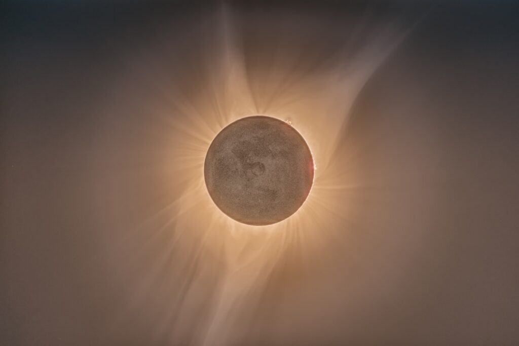 Photo eclipses, career